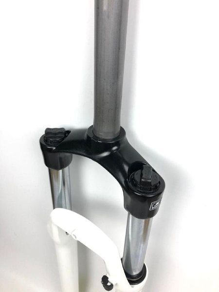 Вилка SR Suntour 26 ХСМ V-brake 1-1/8" *260мм, хід:100мм, біла 5821 фото