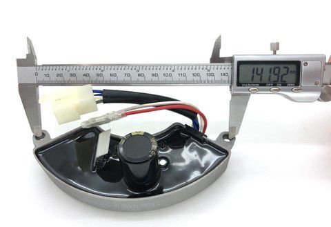 AVR реле напряжения генератора класс А 5 кВт 400V 470mF 1637 фото