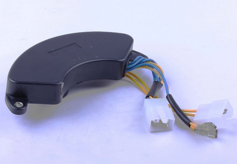 Реле напруги трифазне 450V 680 mF GN 5-6 KW підходить на генератори потужність 5-6 кВт. 1664 фото